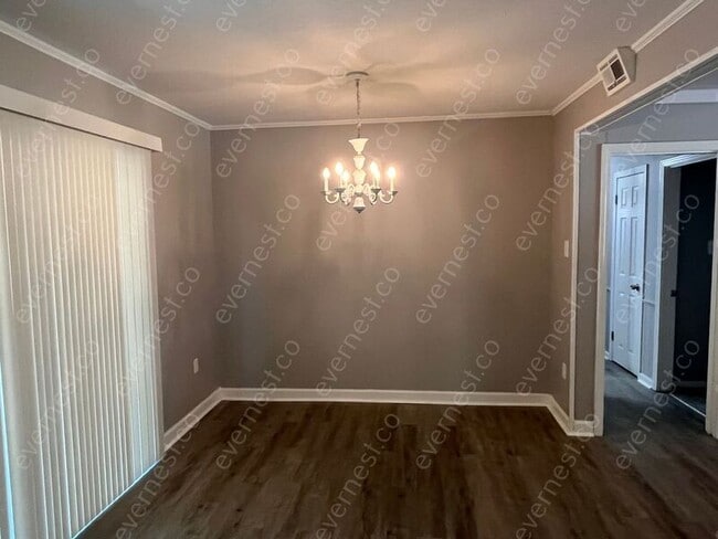 Building Photo - 2618 Burma Dr