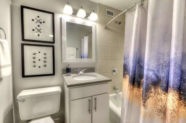 Foto del edificio - 1194 S Michigan Ave