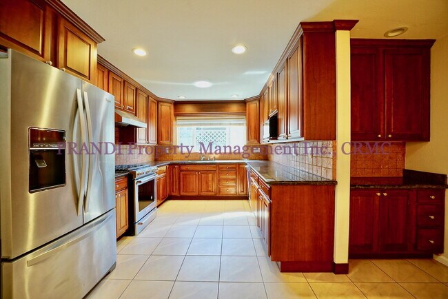 Foto del edificio - Updated Novato Home with A/C and Great Bac...