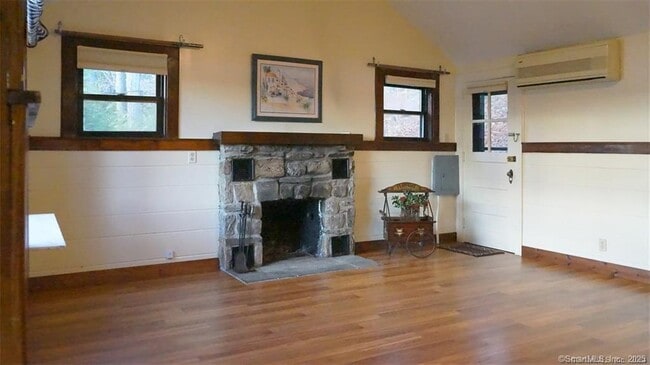 Building Photo - 251 Candlewood Lake Rd