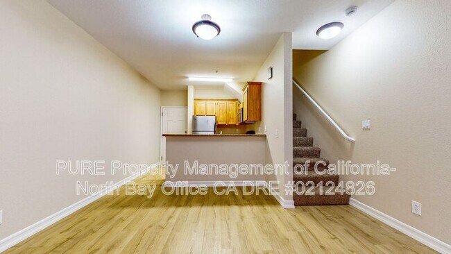 Building Photo - 110 5th St