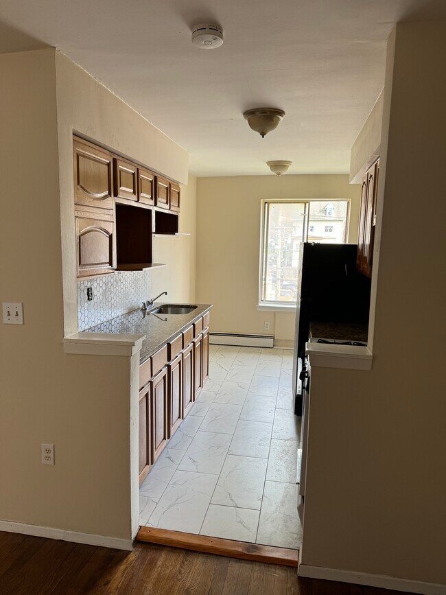 765 Vose Ave Unit D, Orange, NJ 07050 Condo for Rent in Orange, NJ