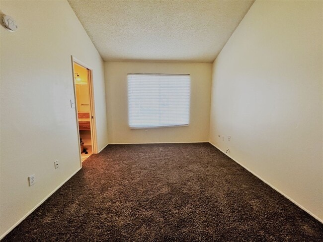 Building Photo - 3-Bedroom House Located in a Quiet Neighbo...
