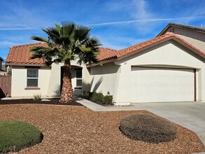 Building Photo - 137 Ropango Way