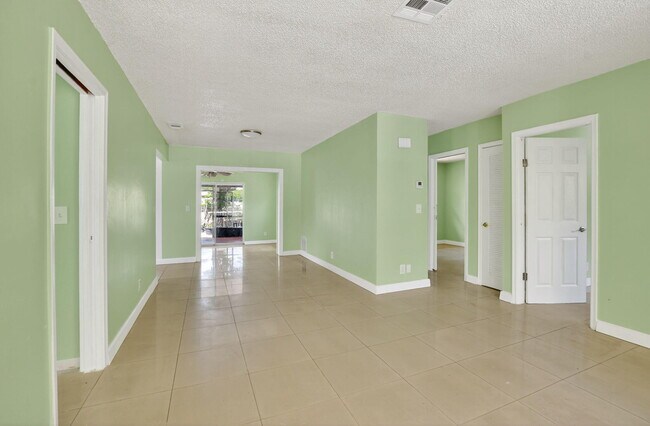Foto del edificio - 281 Forsyth St