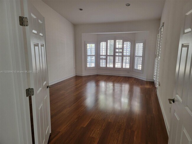 Foto del edificio - 4520 NW 93rd Doral Cir E