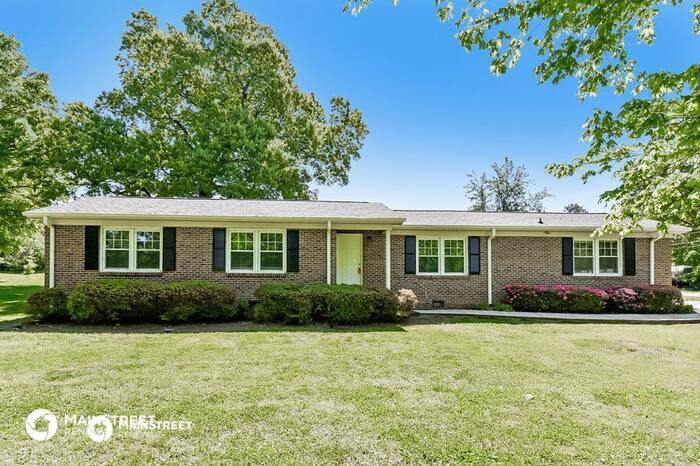 Foto principal - 2601 Maxine Dr, High Point, NC 27265