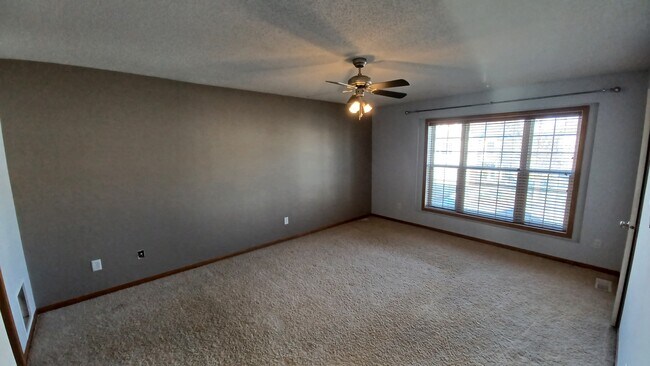 Foto del edificio - 2119 St Johns Ct