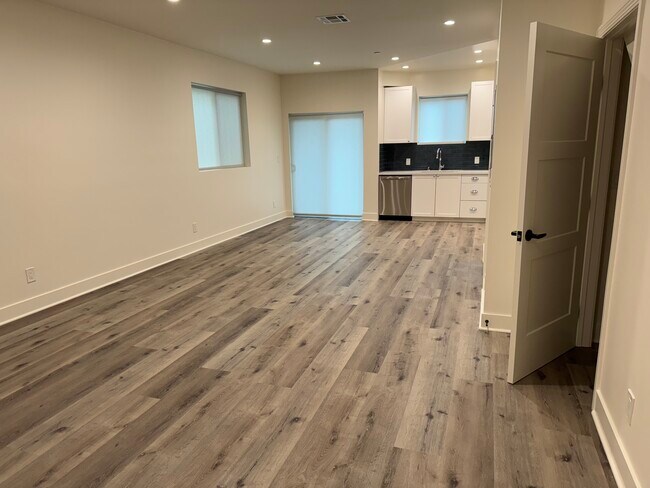 Building Photo - 3853 Inglewood Blvd