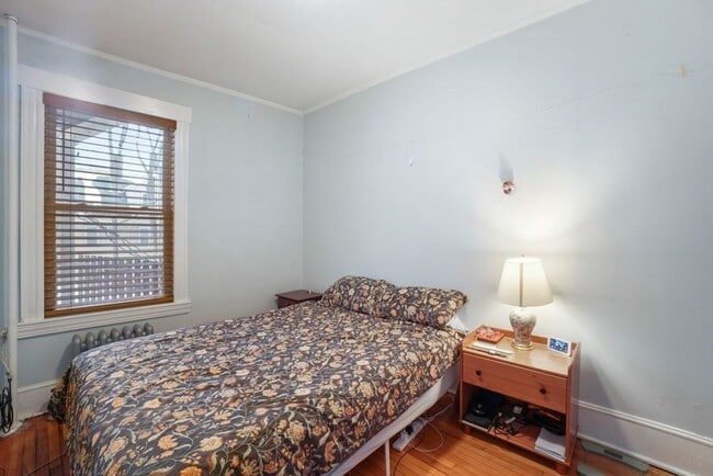 Building Photo - 33 Ridgemont St