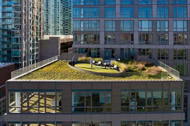 Foto del edificio - 75 Park Ln S