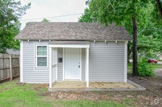 Building Photo - 1/2 S Flood Ave