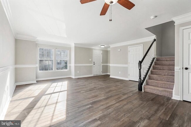 Building Photo - 853 Gallows Ct