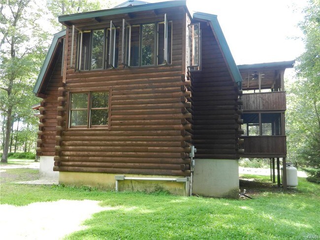 Foto del edificio - 93 Bluejay Dr