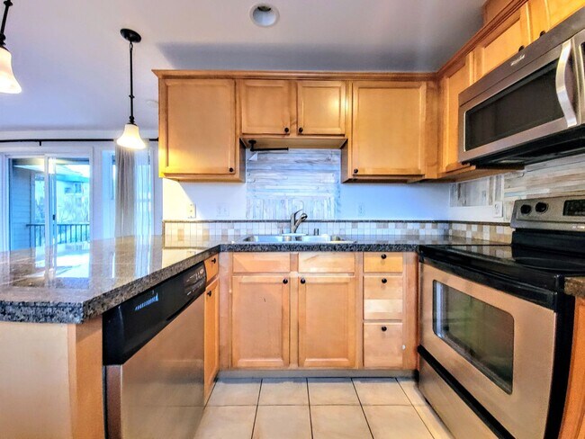 Foto del edificio - Beautiful Bed 2, Bath 2, home!