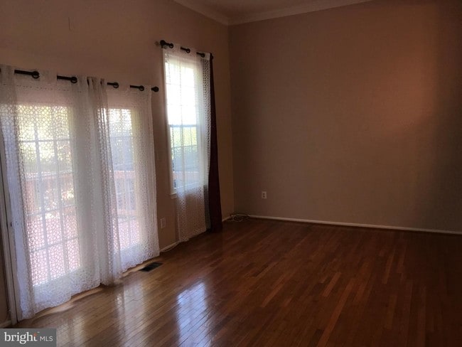 Building Photo - 8362 Uxbridge Ct