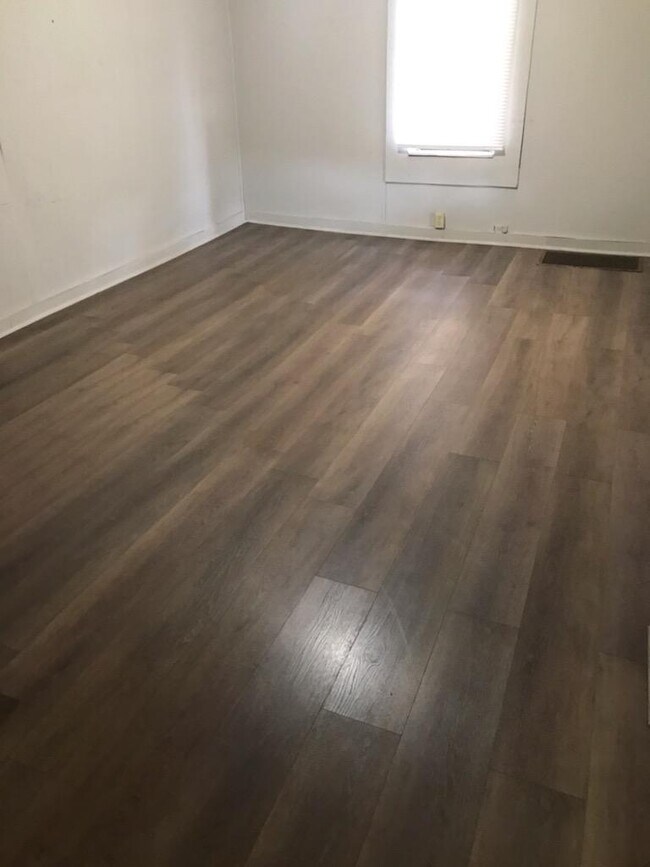 Foto del edificio - 126 Cox St