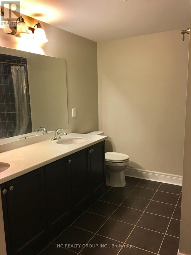 Building Photo - 37 Rouge Valley Dr W