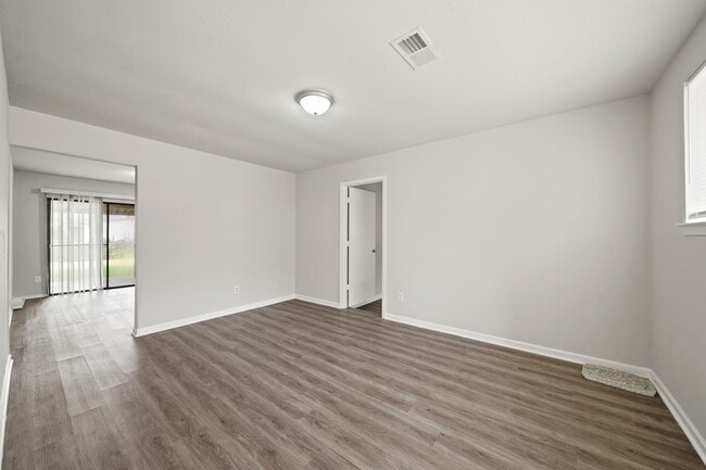 Foto del edificio - 743 Knob Hollow St