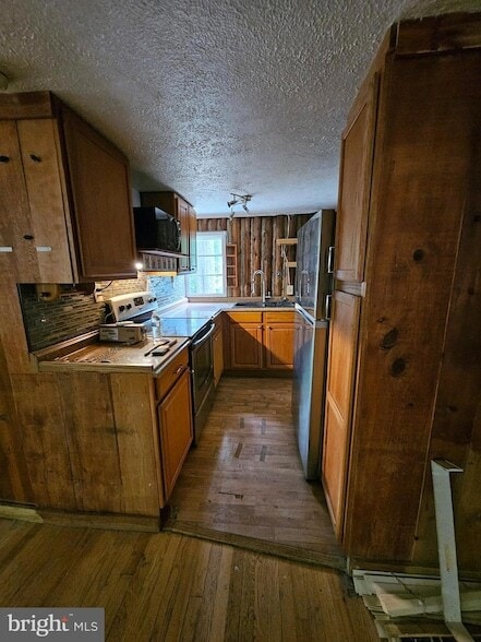 Foto del edificio - 11775 Stanbaugh Ln