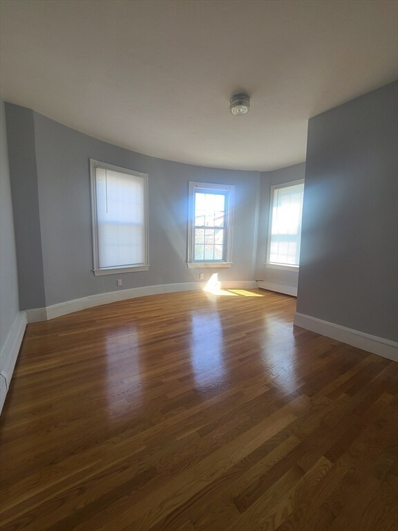Building Photo - 11 Greenbrier St