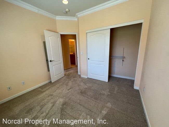 Building Photo - 3 br, 2.5 bath House - 573 MONTEGO TER