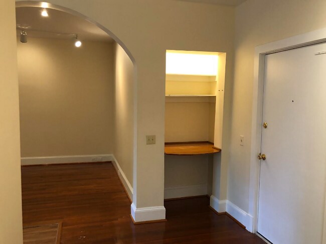 Foto del edificio - 1315 Park Rd NW