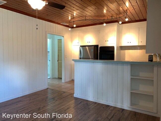 Foto del edificio - 1 br, 1 bath House - 9194 Sunrise Dr.