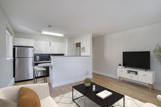 Building Photo - Hargrave Place