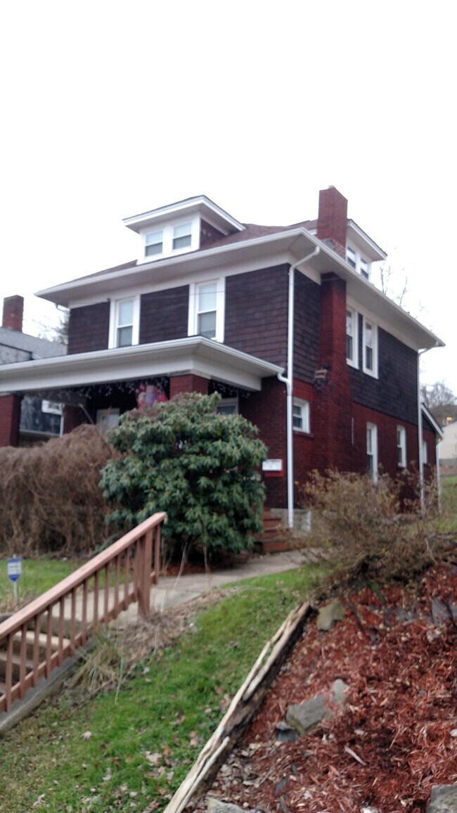 Building Photo - 111 Standard Ave