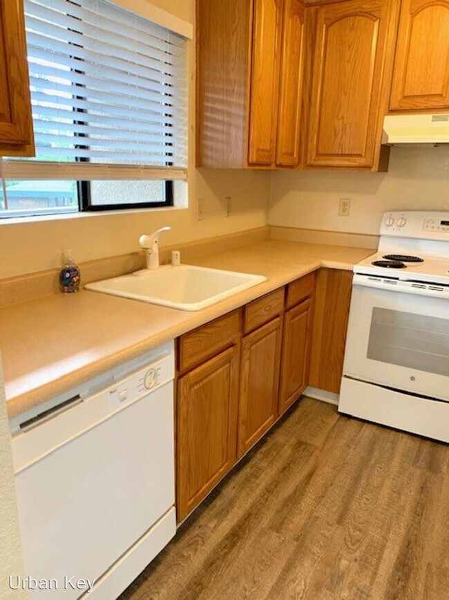Building Photo - 432 Ambaum Blvd SW