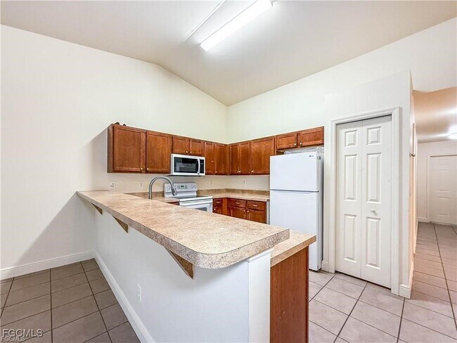 Foto del edificio - 709 W 12th St