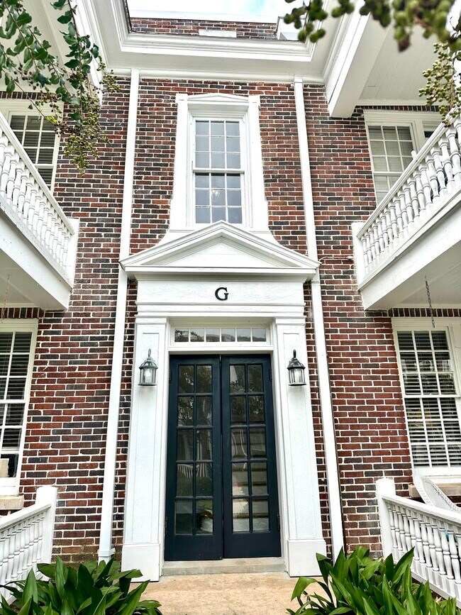 Foto del edificio - 2549 Walton Way