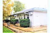 Primary Photo - 202 Hartle Ave