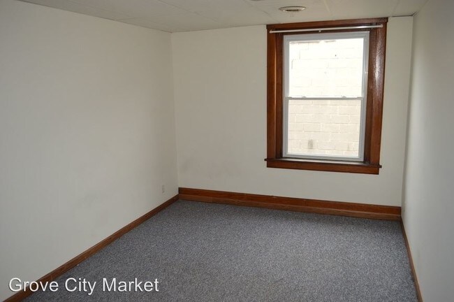 Building Photo - 112 S Broad St
