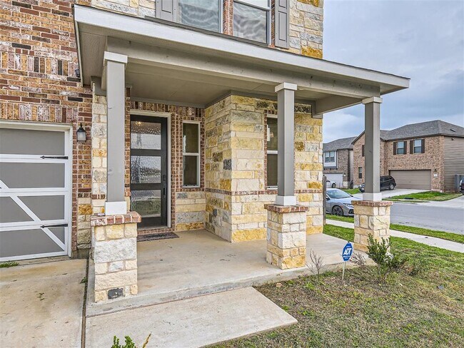 Foto del edificio - 6521 Carriage Pines Dr