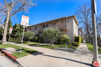 Building Photo - 9623 Charleville Blvd