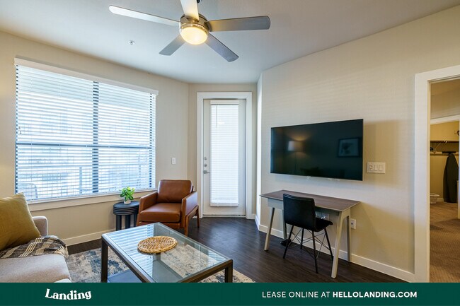 Foto del edificio - 5810 Worth Pkwy