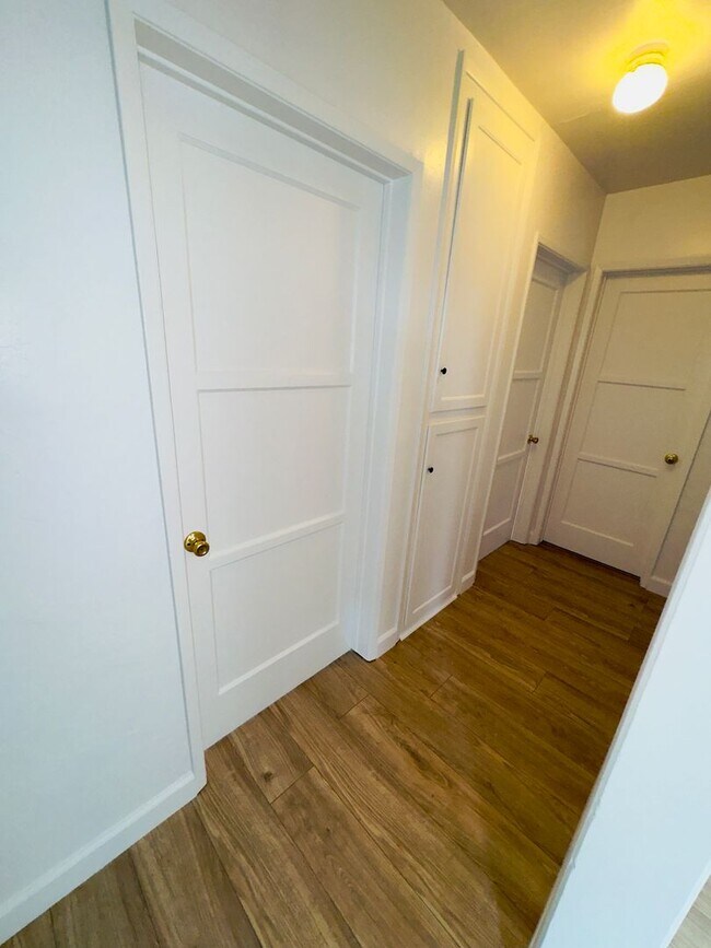 Foto del edificio - 3 bedroom 2 bath Detached 2 car garage