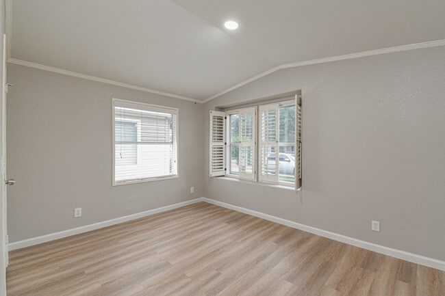 Foto del edificio - 10210 Berrypatch Ln
