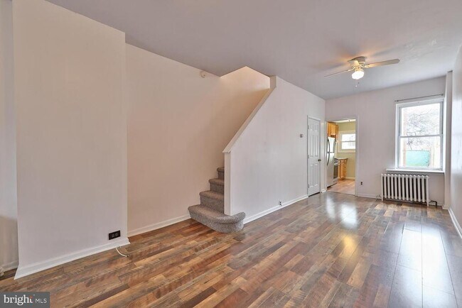 Building Photo - 3015 Salmon St