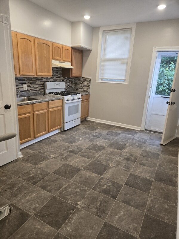 Foto del edificio - 3318 N 18th St