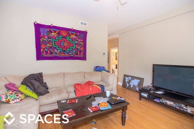 Foto del edificio - 3657 N Janssen Ave