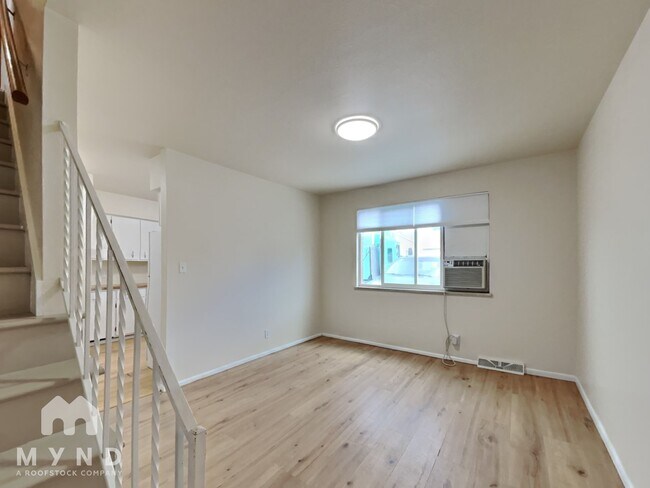Foto del edificio - 5390 King Ct