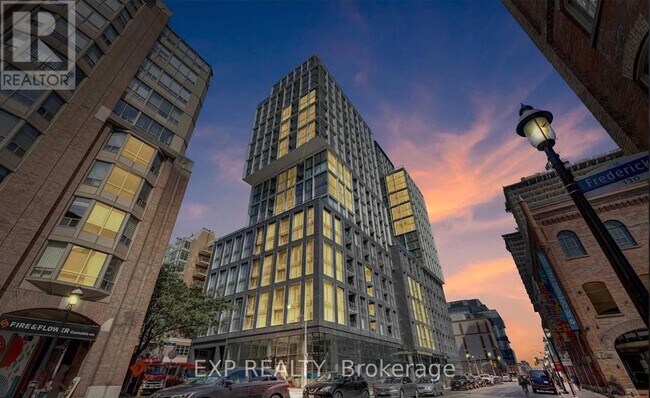 Building Photo - 158 Front St E