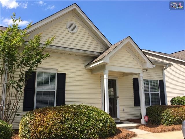 Foto principal - 144 Huntington Cir