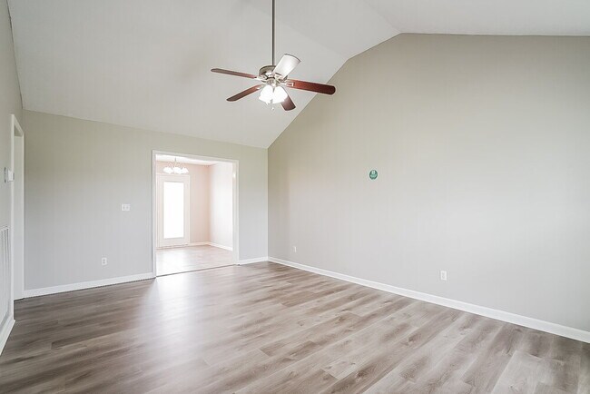 Foto del edificio - 1600 Rock Springs Midland Rd