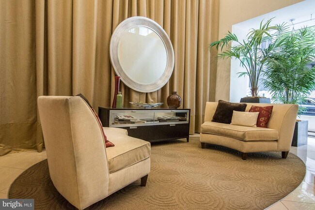Foto del edificio - 915 E St NW