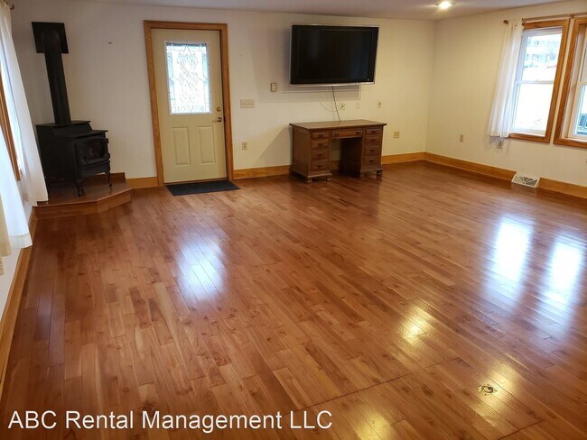 Foto del edificio - 2 br, 1 bath Apartment - 601 Garfield Ave