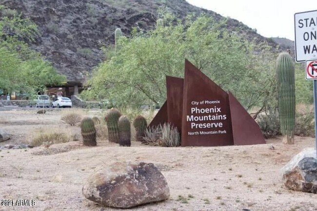 Foto del edificio - 10410 N Cave Creek Rd